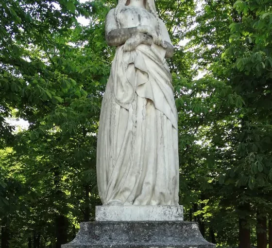 Statue de Sainte Geneviève